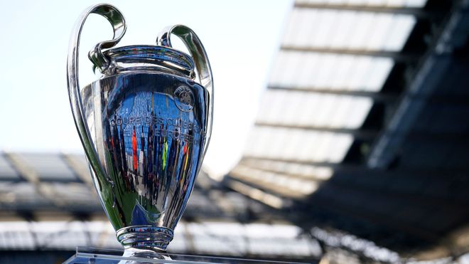 和平精英评论：JDG中路突破的成功与不足分析