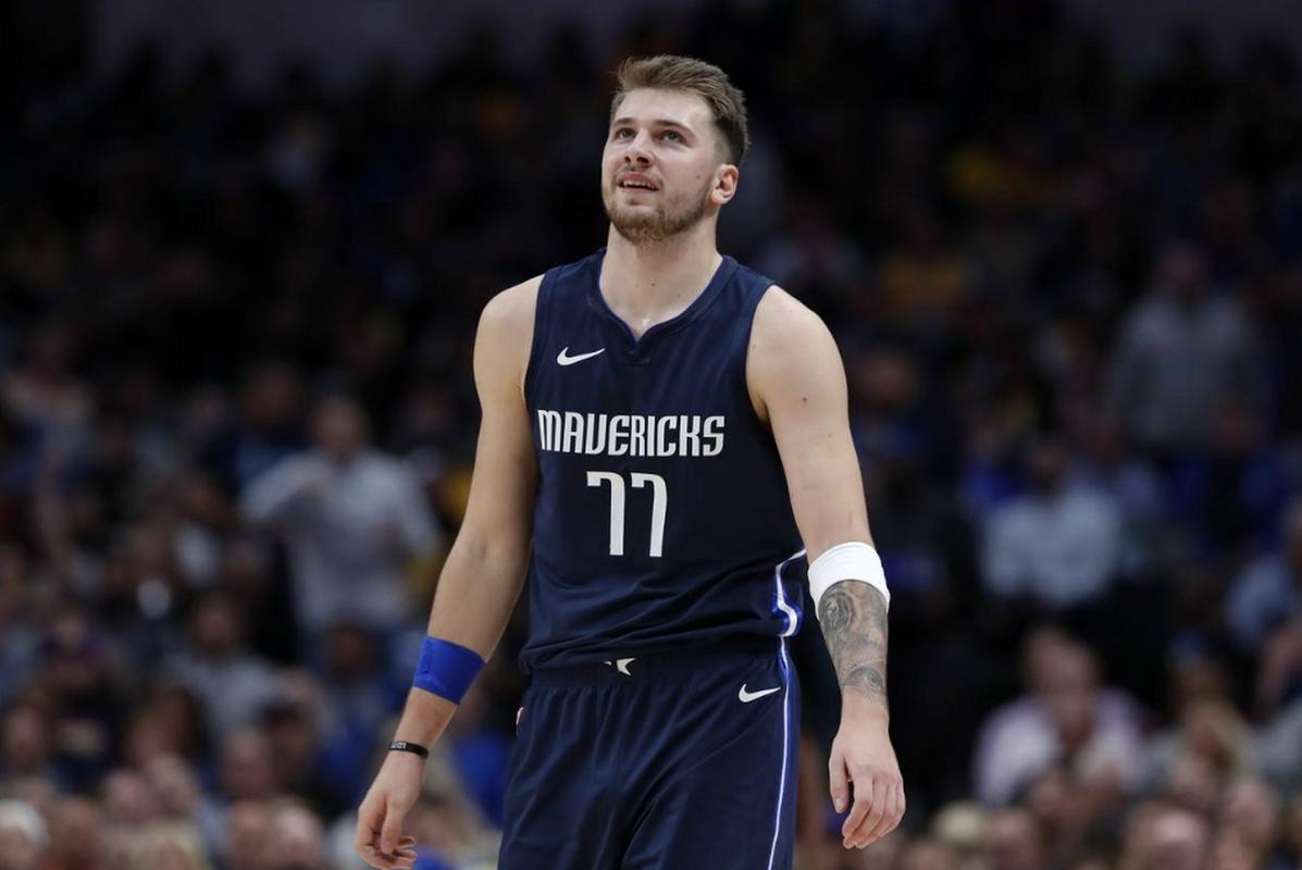 中场球员的 中场球员的