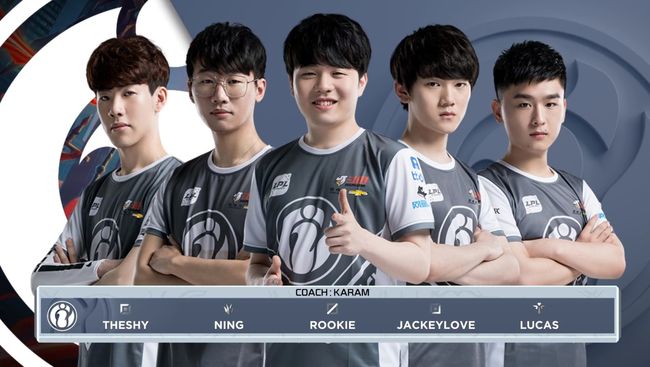 稳定更衣室 稳定更衣室