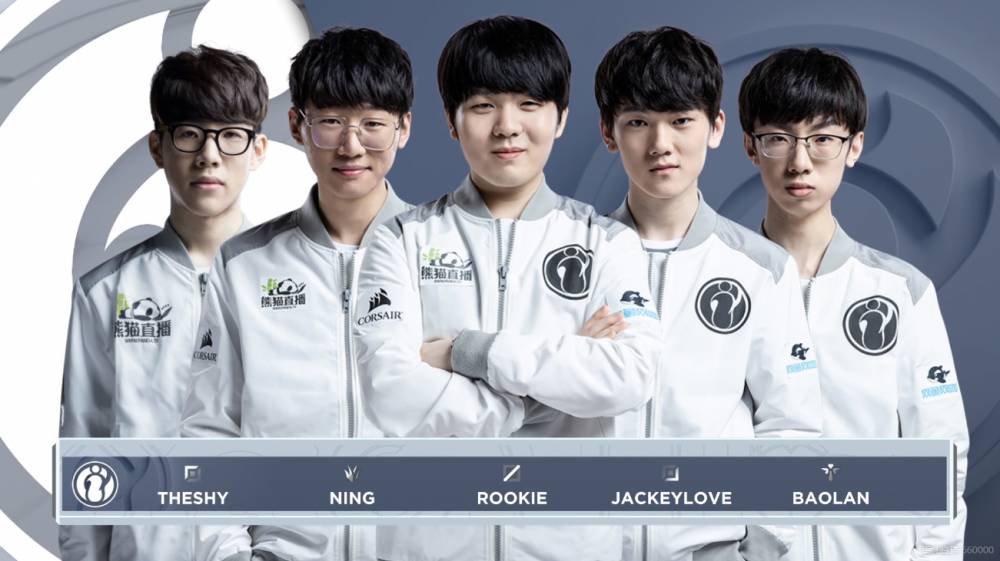 赖边路传中 赖边路传中