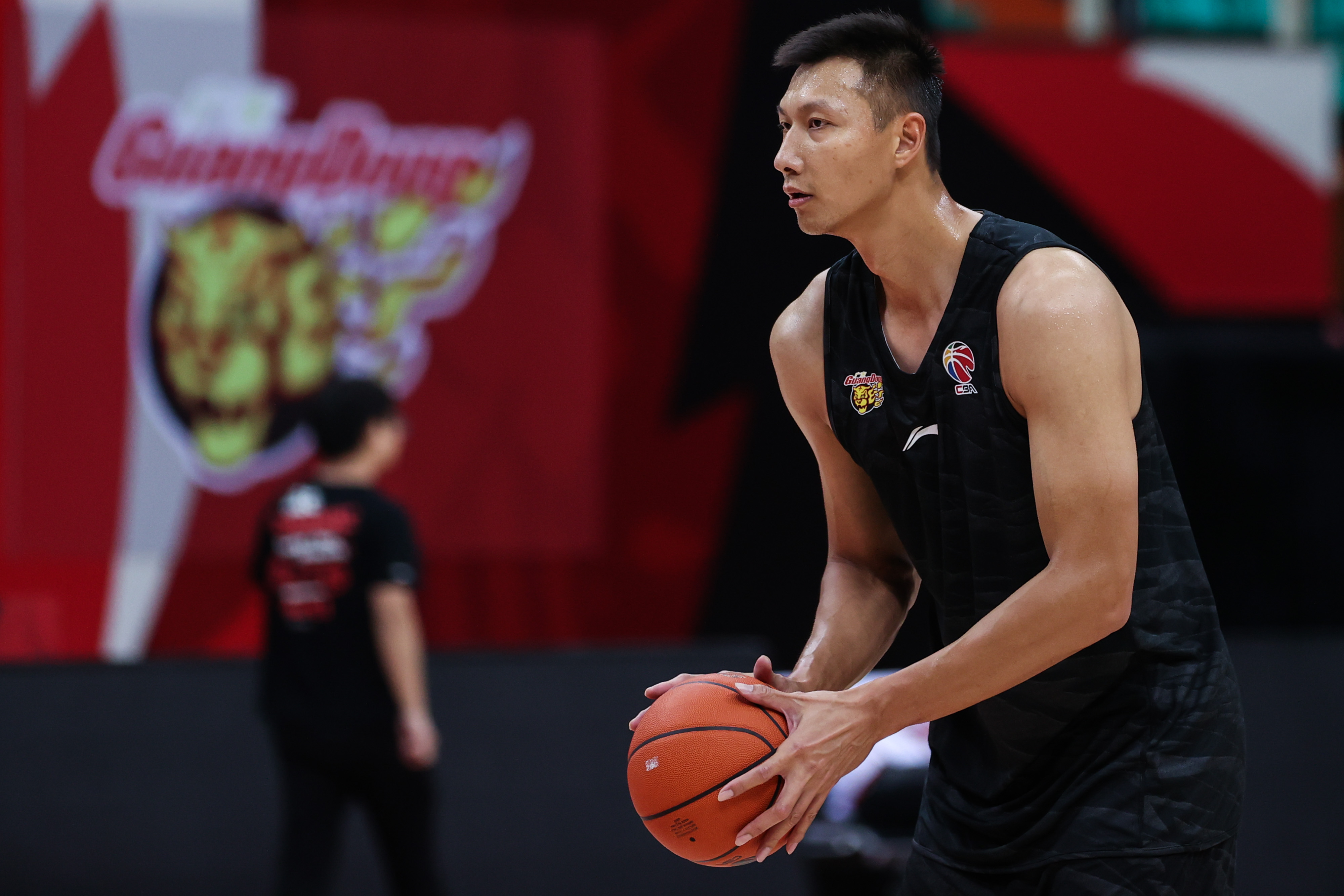 容上针锋相 容上针锋相